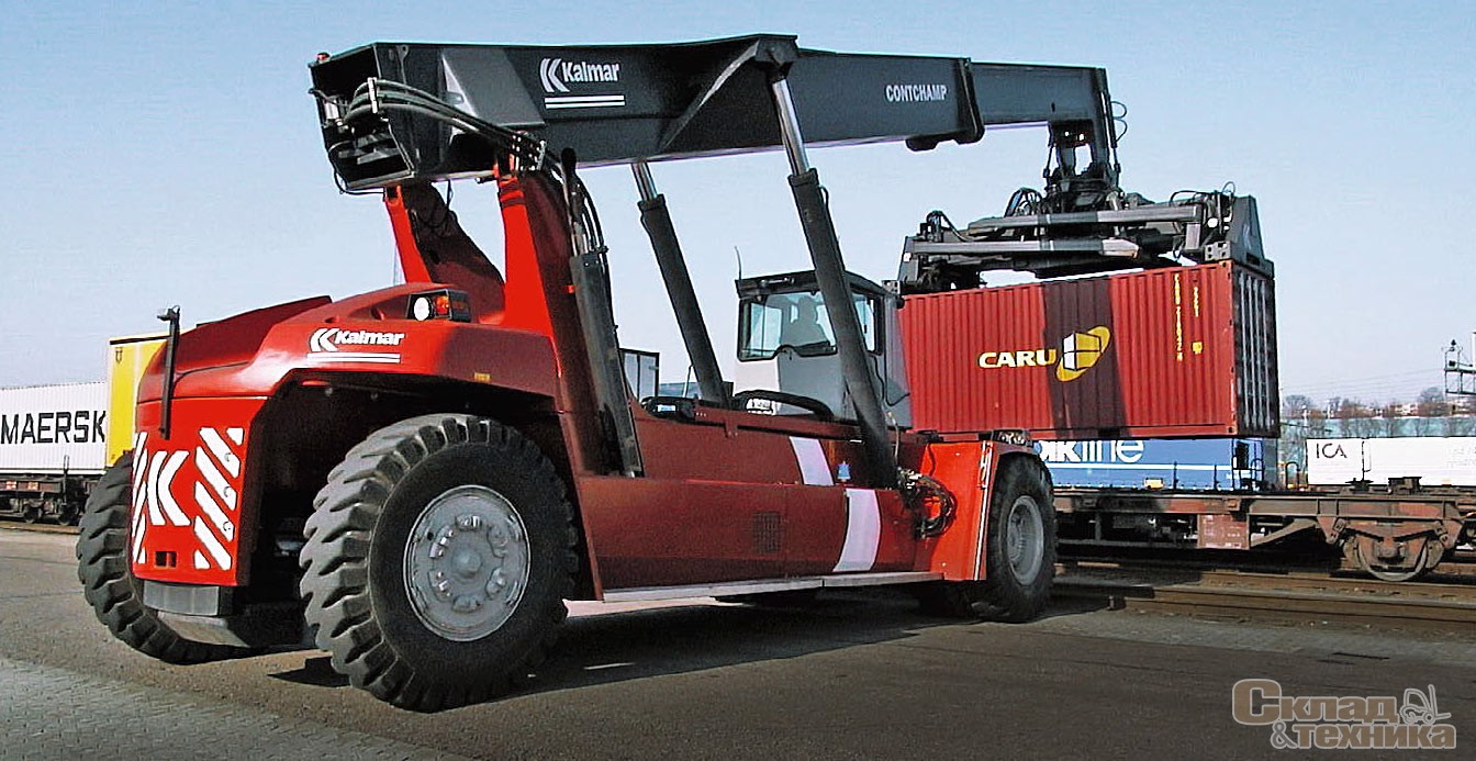 Самый тяжелый ричстакер в производственной линейке Kalmar – 103-тонный DRD450-80S4XS