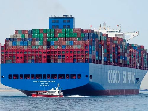 Китай купил 90% акций крупного контейнерного оператора, который не хотел использовать Севморпуть